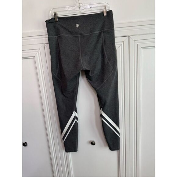 Tory Burch Sport Gray Compression LeggingsSize XL - Picture 2 of 3